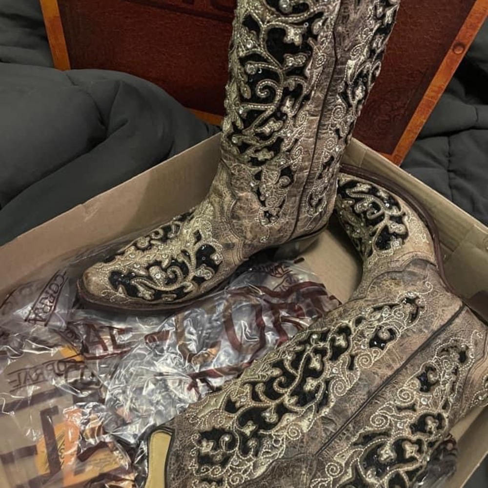 Corral cowgirl boots